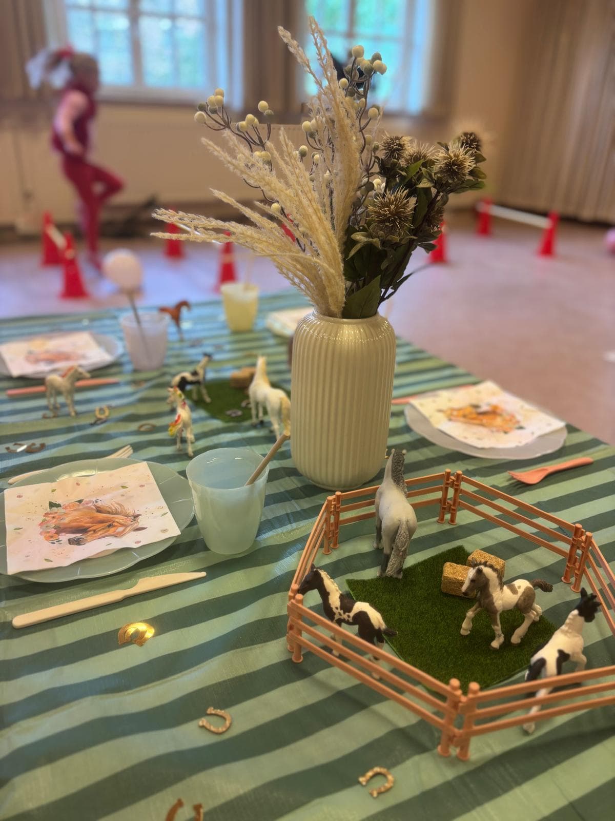 Geburtstagsraum mit Deko